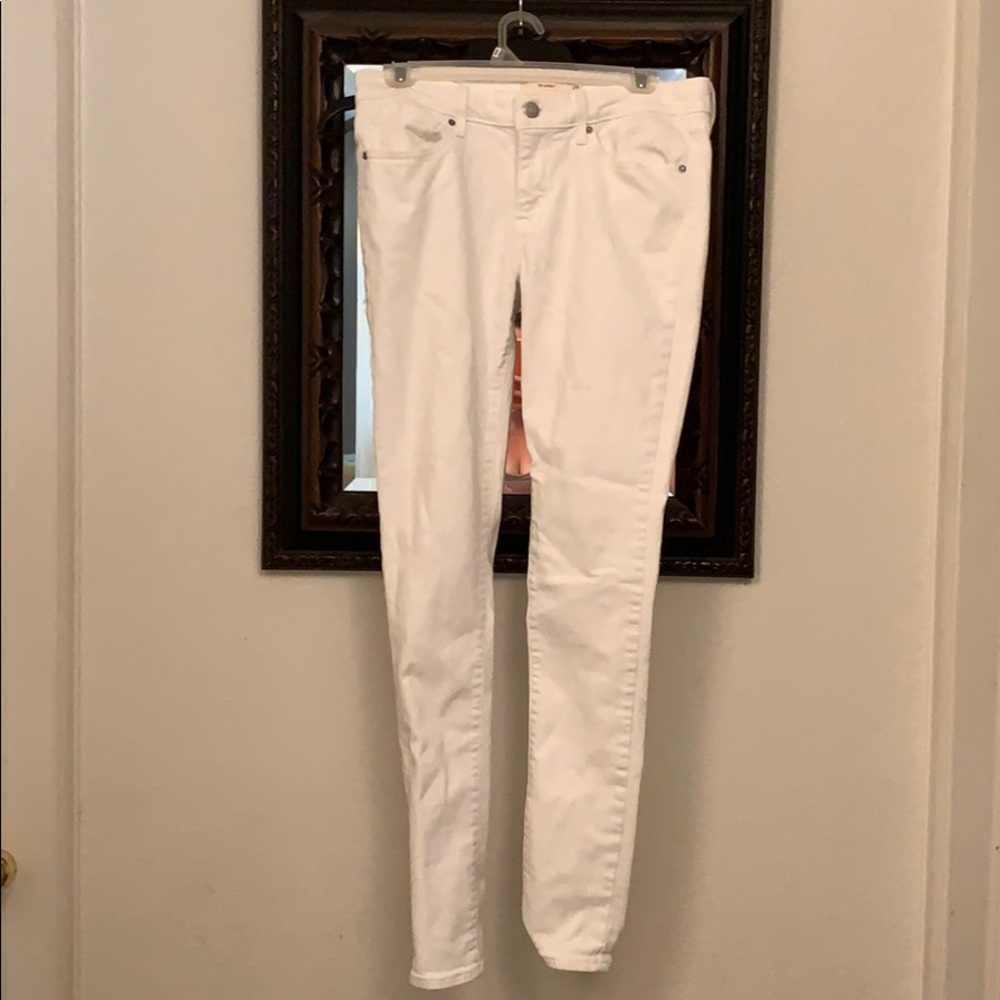 Levi white skinny jean